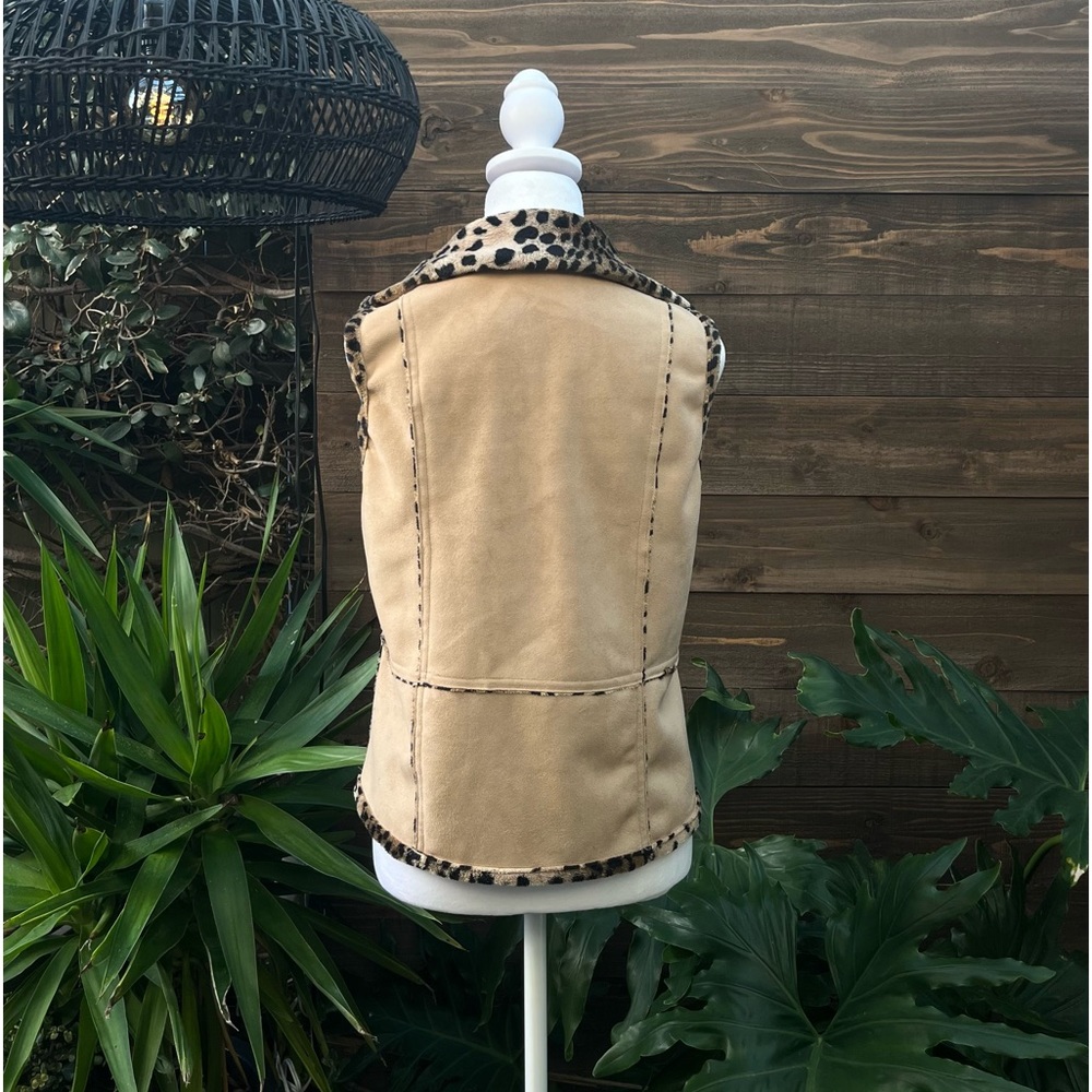 Leopard print women’s reversible vest